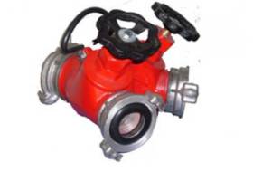 Họng tiếp nước chữa cháy hai chạc